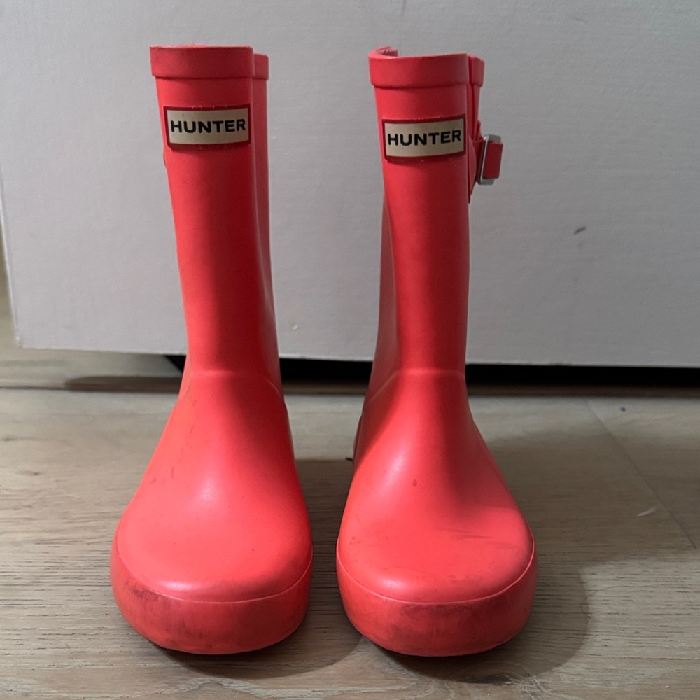 Hunter Vibrant Coral Kids Waterproof Boots Size 10